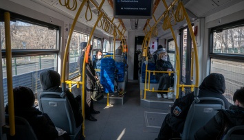Киевские власти объяснили, как получить пропуск в транспорт