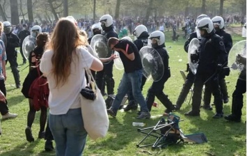 В столице Бельгии возникли беспорядки из-за первоапрельской шутки