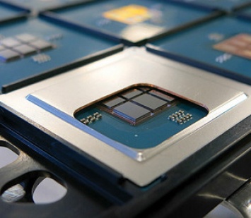 В Intel придумали гениальный по своей простоте способ догнать полупроводниковую отрасль