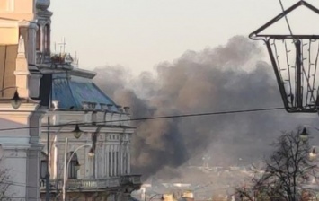 На заводе в Черновцах произошел крупный пожар