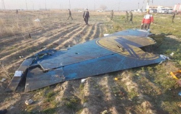 Катастрофа самолета МАУ: обвинения в причастности к сбиванию самолета выдвинули 10 иранцам