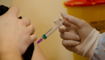 В Боснии требуют отставки правительства из-за провала кампании по вакцинации