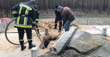 Под Полтавой повалили памятник хану Кубрату: МИД Украины ответил возмущенной Болгарии