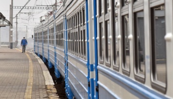 В электричках Киев-Нежин на треть увеличили количество мест