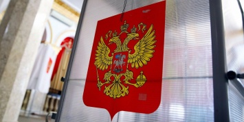 Эксперты ЭИСИ: "Единая Россия" может получить до 190 мандатов на выборах в Госдуму