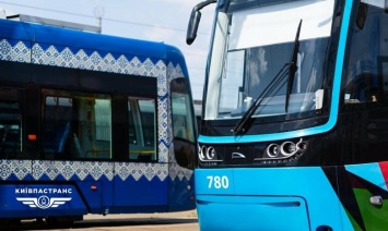 В Киеве почти на все лето остановят работу скоростного трамвая