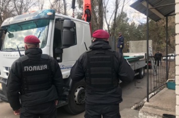 В Киеве полиция «кошмарит» обыском охранную фирму Медведчука