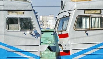 Укрзализныця возобновляет поезда до Закарпатья с 11 апреля
