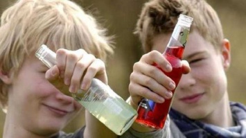 В Ровненской области 8-летнего мальчик отравился крепким алкоголем