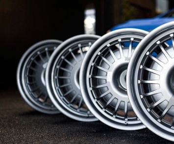 Колесные диски Bugatti выставили на аукцион