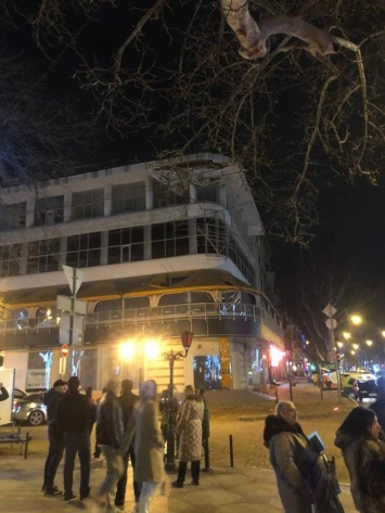 В Одессе обрушился фасад здания (фото)
