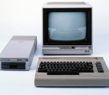 Компьютер 1982 года заставили майнить биткоины