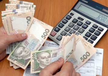 Когда придут деньги: в Харькове задерживают выплату субсидий на банковские карты