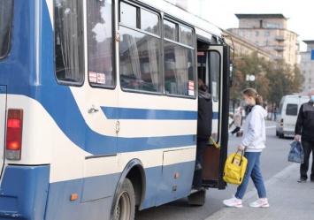Из-за карантина: в Запорожской области закрыли 212 автобусных маршрутов (список)