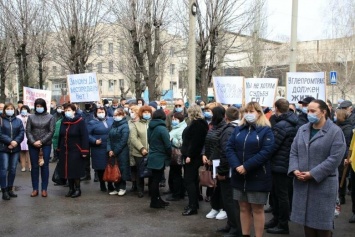 В Мирнограде митинговали работники ООО «Углепромтранс»