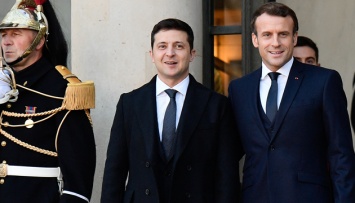ОП официально анонсировал визит Зеленского во Францию