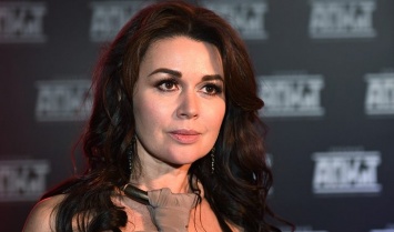 Актриса Анастасия Заворотнюк осталась без бизнеса, счета ее фирм заблокированы