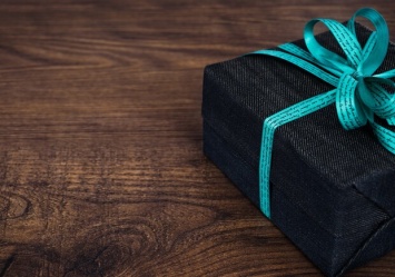 Что подарить солидному мужчине: Идеи на День Рождения