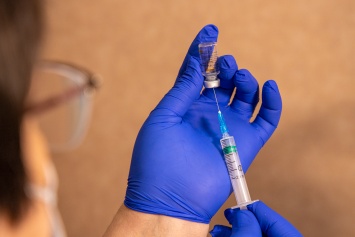 На Днепропетровщине начали вакцинацию маломобильных жителей