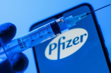 Вакцина Pfizer едет в Украину: что известно о препарате