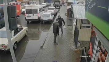 "Не шуми - я инвалид": в Мелитополе произошел скандал на парковке (видео)