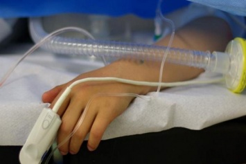 Умерла 11-летняя девочка с COVID-19: родители обвиняют врачей