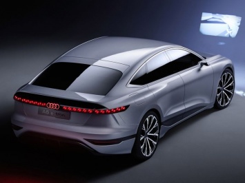 Концепт Audi A6 e-tron намекнул, какой будет новая «шестерка»