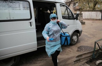 Вакцинация от коронавируса на Луганщине: поступило 800 доз Coronavac (ФОТО)