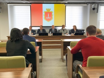Геннадий Труханов обсудил с главами громад Одесского района механизмы взаимодействия в сфере образования