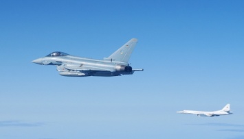 Патрули НАТО перехватили над Балтией истребители, бомбардировщики и самолет-разведчик из РФ