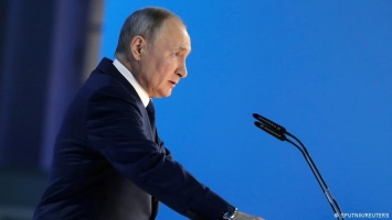 Бомба (пока) не взорвалась: чем послание Путина удивило экспертов на Западе