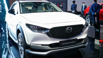 Mazda CX-30 EV дебютировал как китайский электрический кроссовер (ВИДЕО)