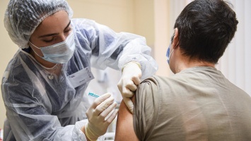 Вакцинироваться от коронавируса можно будет прямо на работе