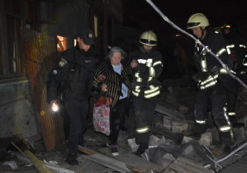 Мощный взрыв газа на Молдаванке: из под завалов достали двух людей