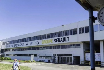 Сотрудники завода Renault взяли в плен менеджеров