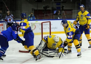 Скандал в хоккее: клубы не отпускают игроков в сборную Украины