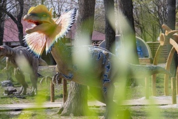 В Киеве появится огромный парк с "живыми" динозаврами Юрского периода, - ФОТО