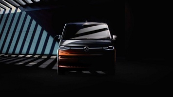 Volkswagen показал внешность и интерьер минивэна Multivan следующего поколения