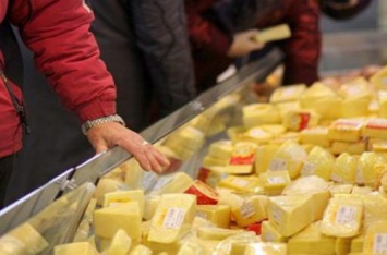 Как отличить сыр от сырного продукта: 3 совета покупателю