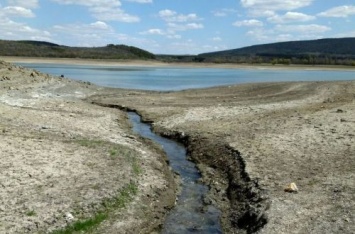 Вода для Крыма из-под Азовского моря: ученый назвал проблему