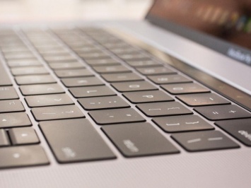 Кастомный MacBook Pro с полноценной механической клавиатурой [ВИДЕО]