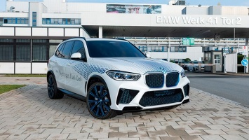 BMW X5 с водородным двигателем появится в конце 2022 года