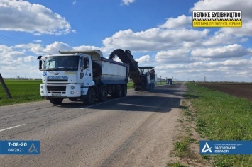 Самое время: начат ремонт дороги на Кирилловку