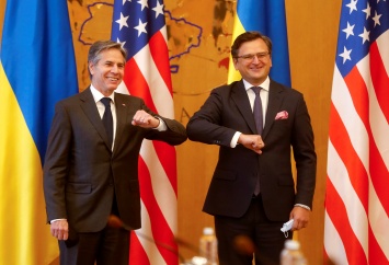 Госсекретарь США Энтони Блинкен проводит переговоры в Киеве