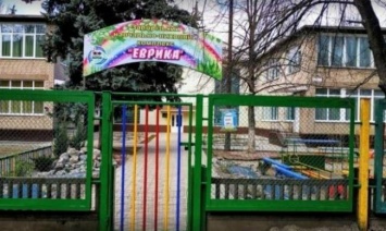 Падение 4-летнего ребенка из окна детсада в Запорожье: кого уволят