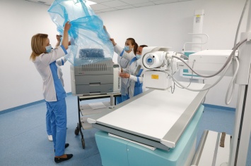В больницы Запорожской области передали новое медицинское оборудование