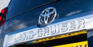 Toyota может превратить Land Cruiser в электрокар