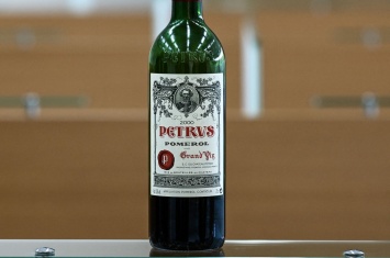 На аукционе Christie's продадут «космическое вино» - хотят выручить $1 млн