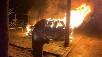 В Харькове сгорел кроссовер