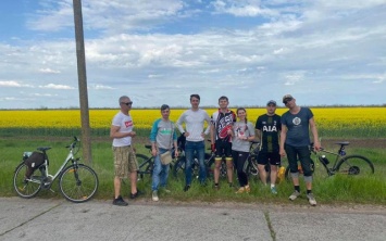 В Скадовске состоялся первый весенний велопробег по курортным местам района